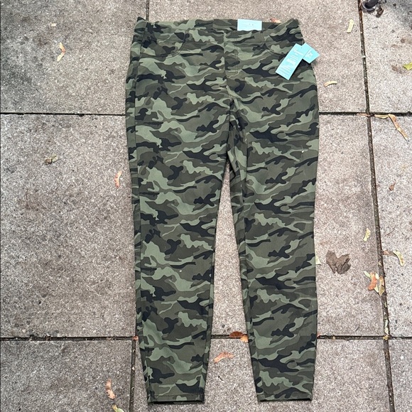 Pennman’s Plus Camouflage stretch Leggings. Size 1X Cotton polyester spandex New - Picture 1 of 11